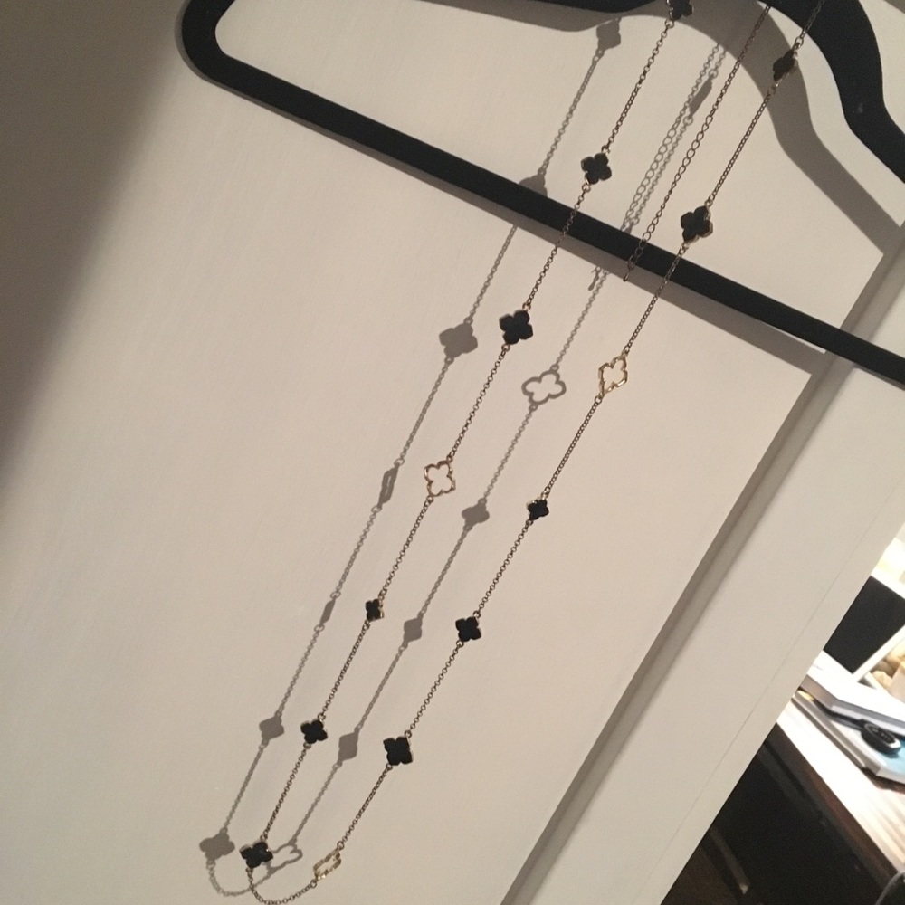 Long clover necklace